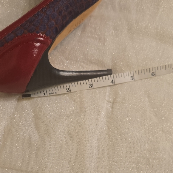 Charles David Red and Purple Heels Elegant Design - Picture 12 of 12